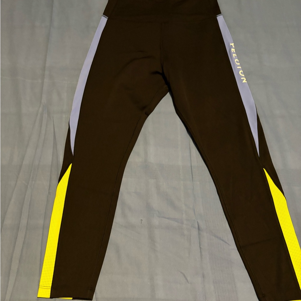 Peloton leggings, size medium